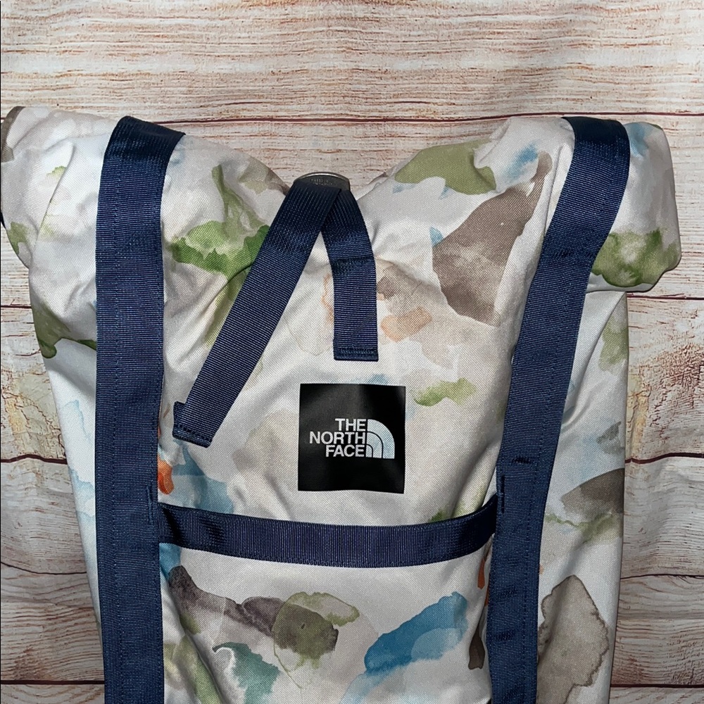 The North Face Roadsoda Waterproof Backpack - Picture 2 of 12